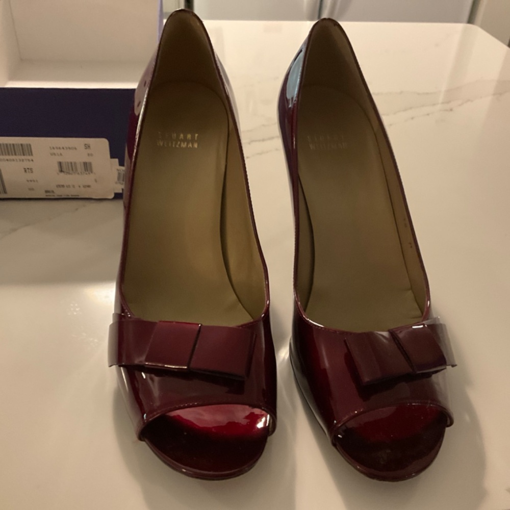 Stuart Weitzman Burgandy Patent High HeelsThese shoes are gorgeous!